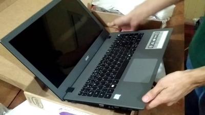 Laptop Acer Aspire E5 575 50HM i5 6200U/4GB/500GB/Win10 chính hãng